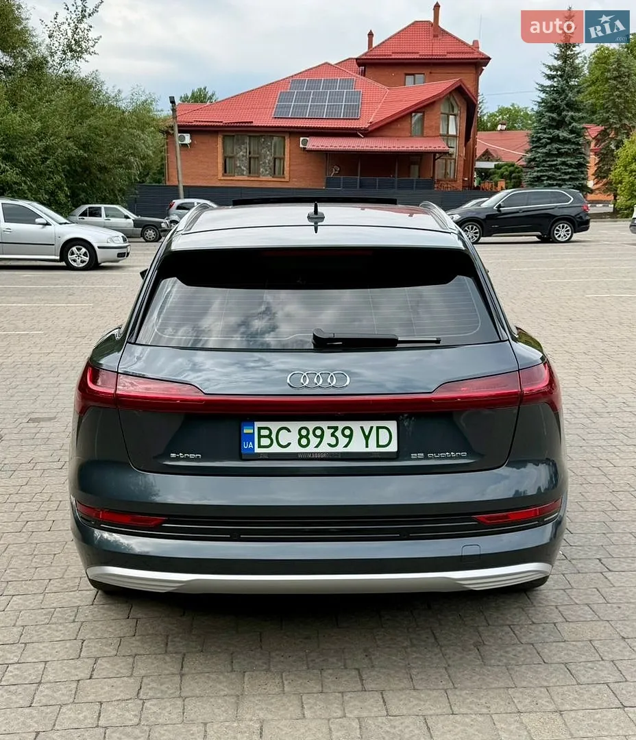 2020 Audi e-tron - мініатюра 12