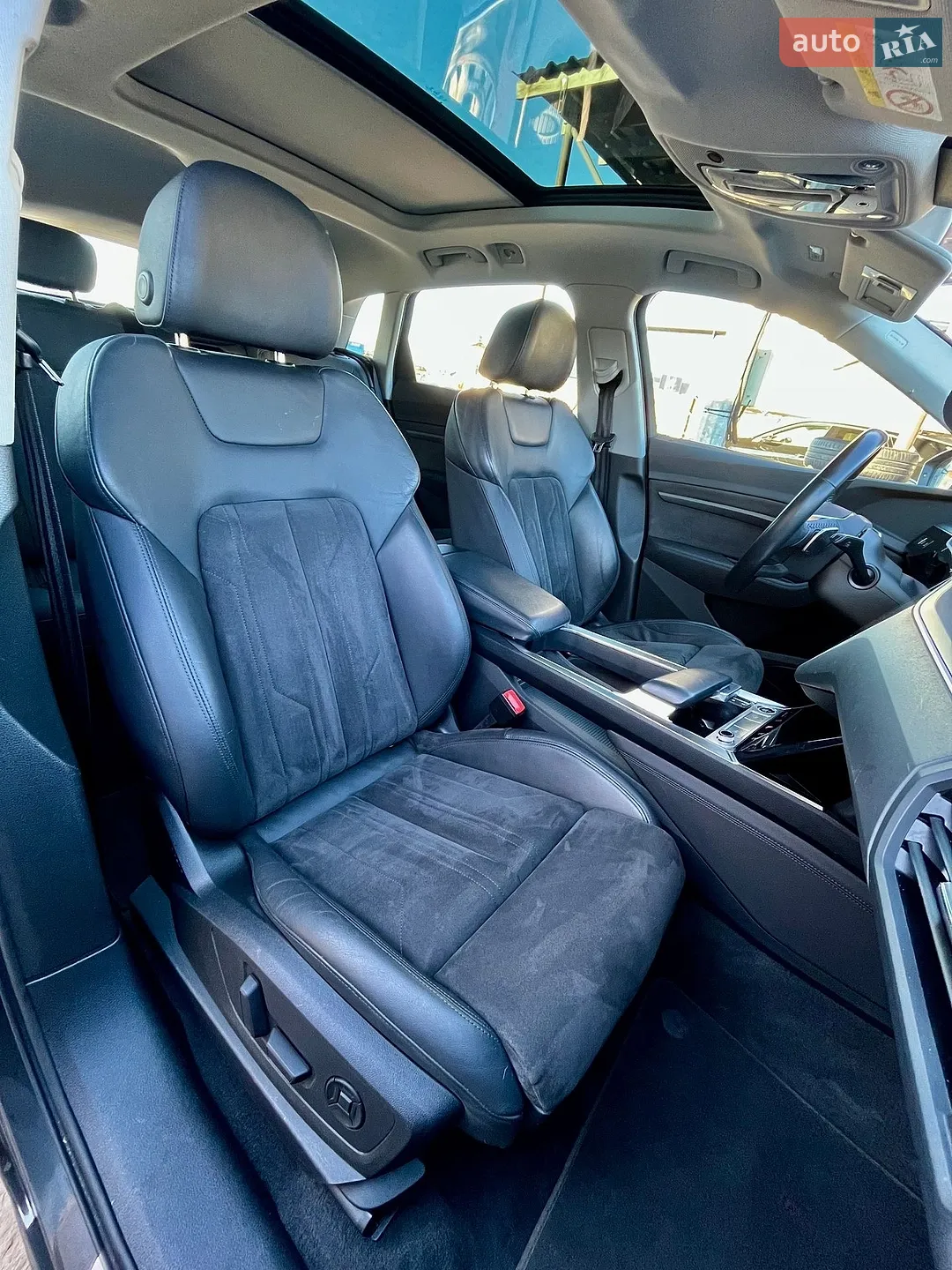 2020 Audi e-tron - мініатюра 45