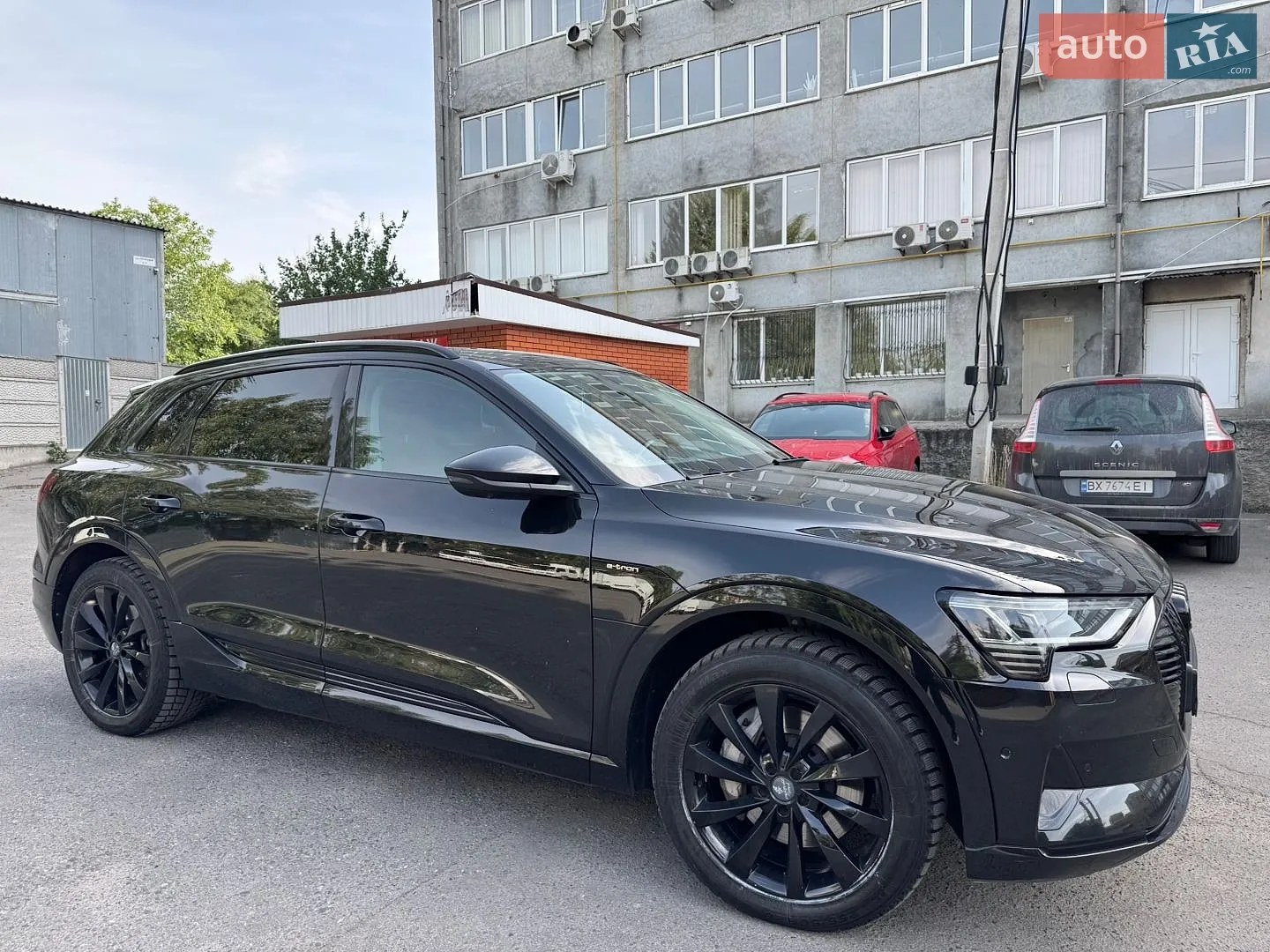 2019 Audi e-tron - мініатюра 10