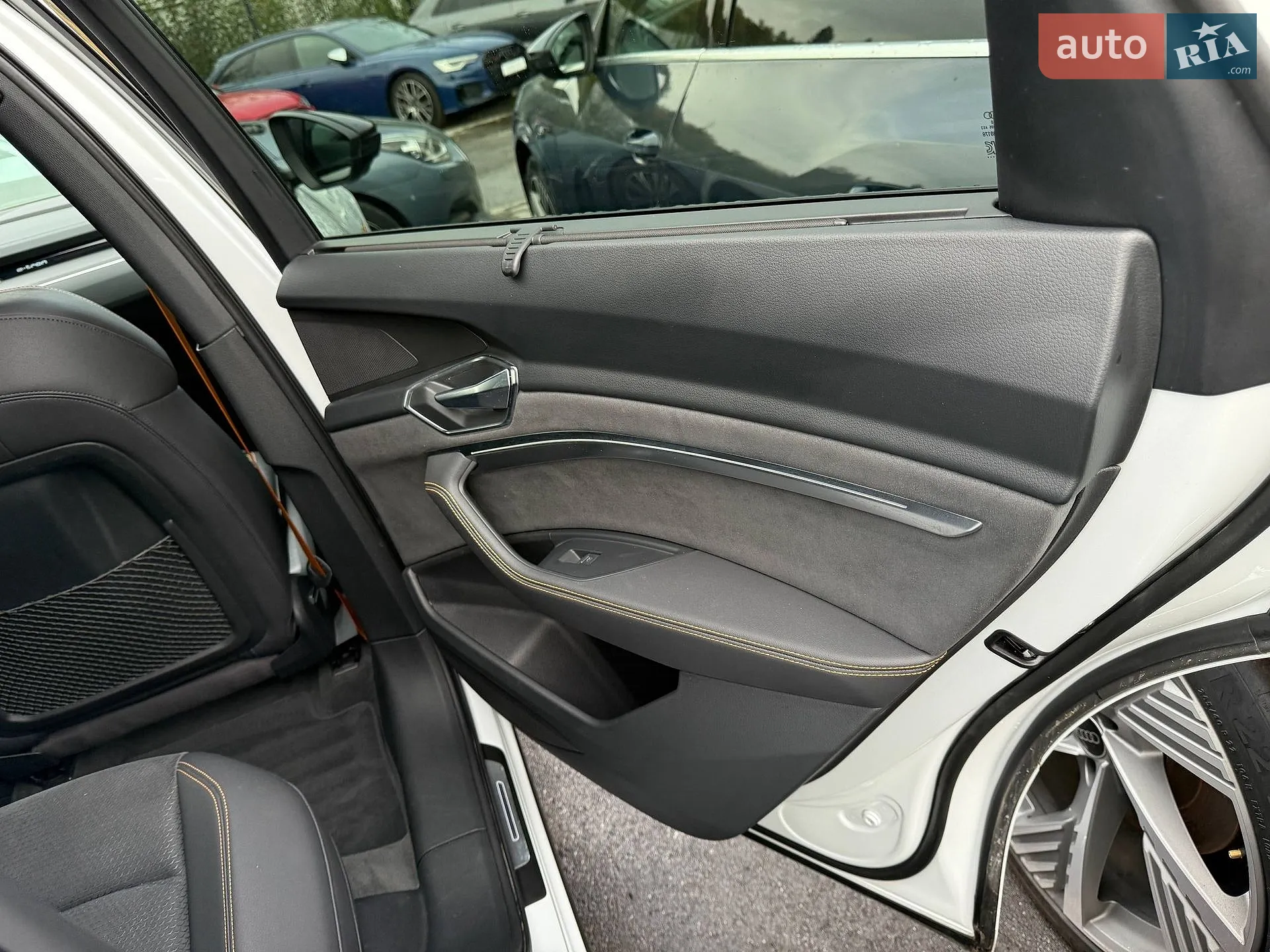 2021 Audi e-tron - мініатюра 40