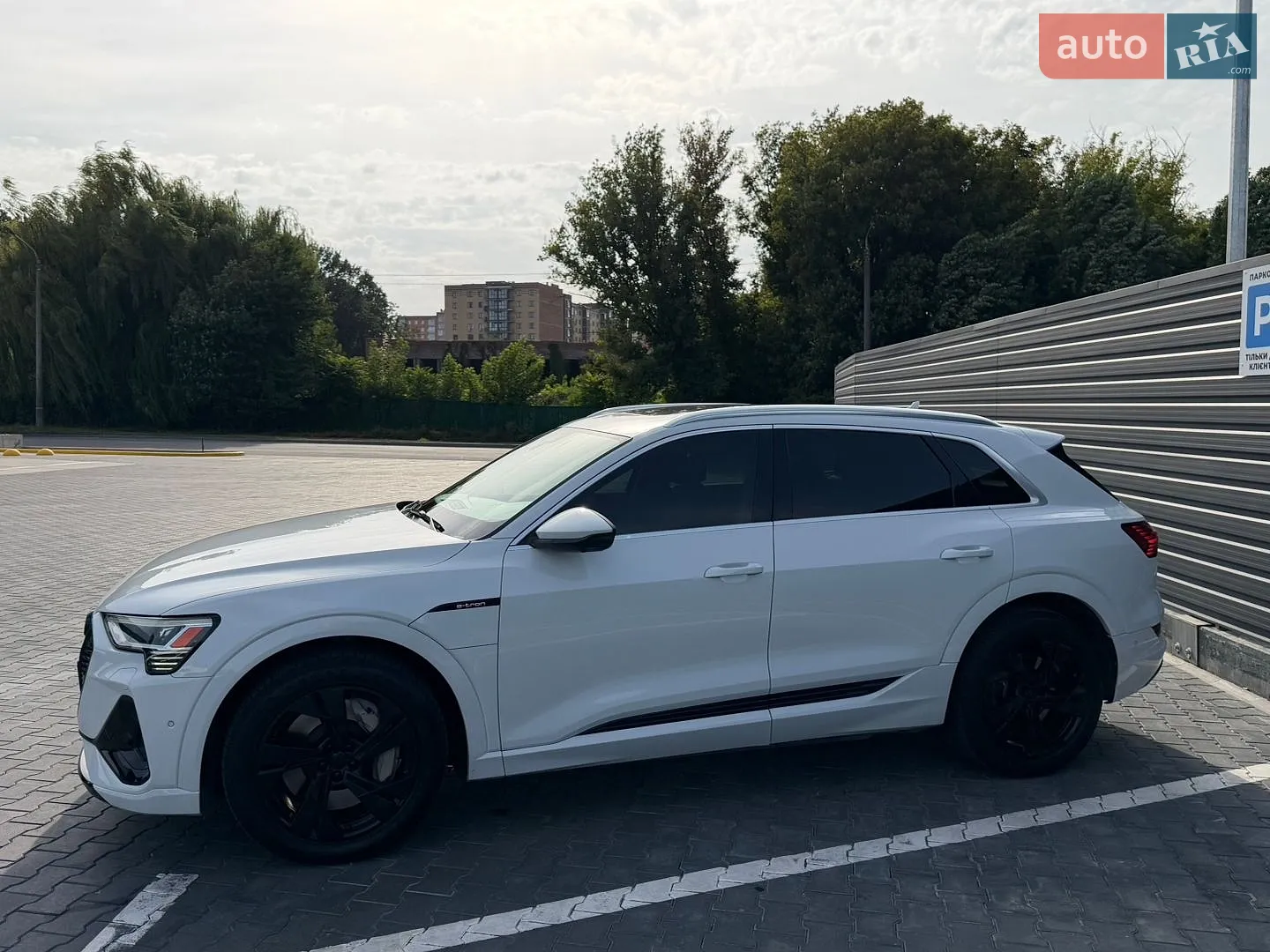 2021 Audi e-tron - мініатюра 4