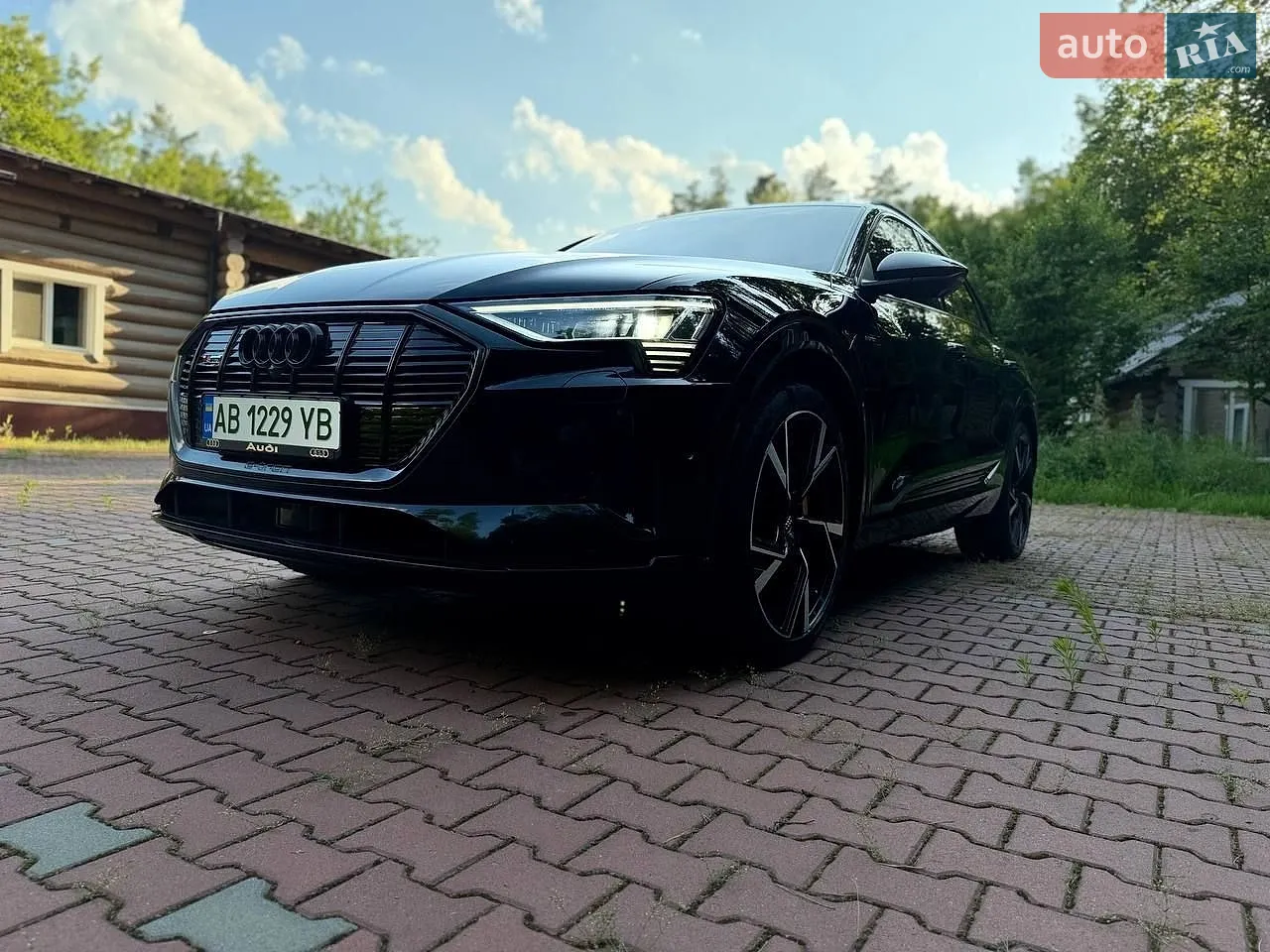 2018 Audi e-tron - мініатюра 5