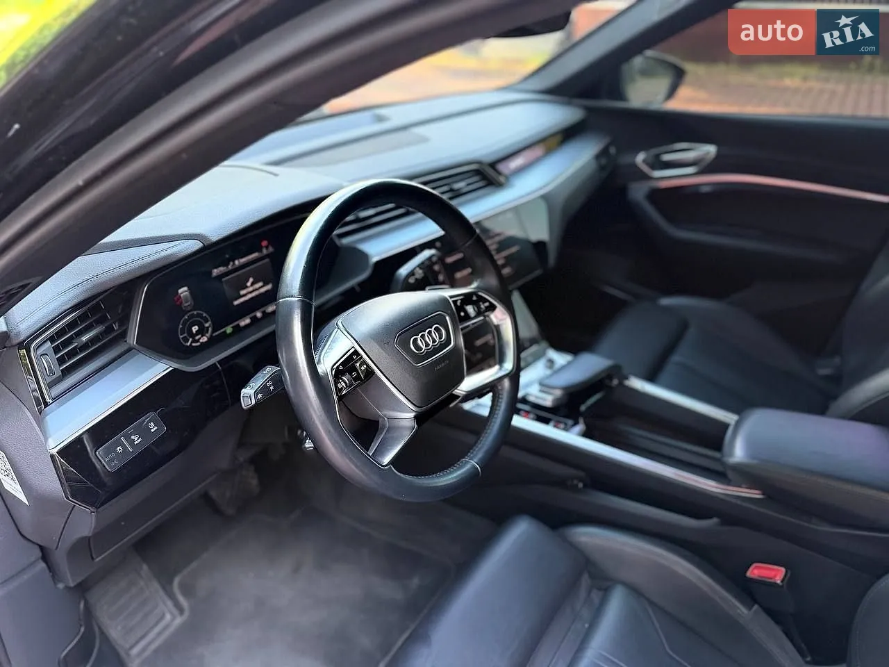 2018 Audi e-tron - мініатюра 51