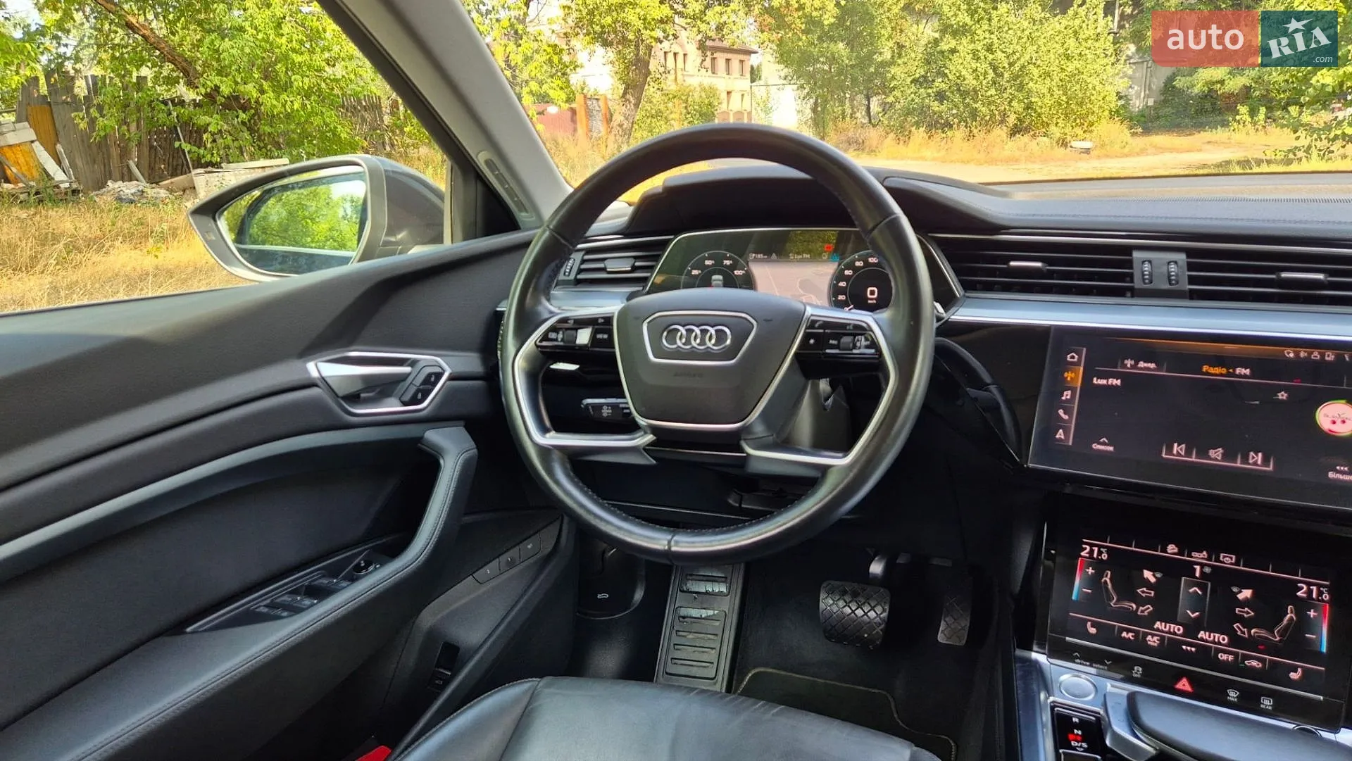 2019 Audi e-tron - мініатюра 12
