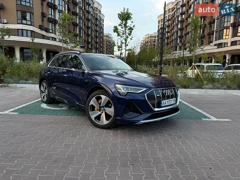 Audi e-tron 2020