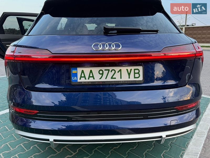 Позашляховик / Кросовер Audi e-tron 2020 в Києві