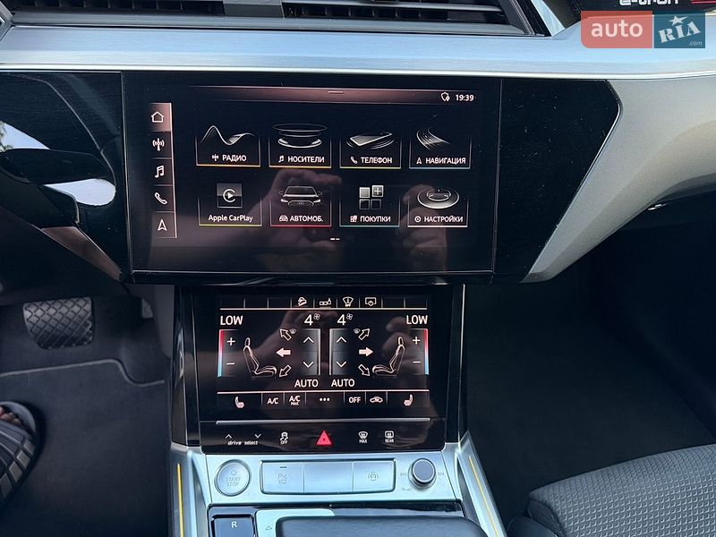 Позашляховик / Кросовер Audi e-tron 2020 в Києві