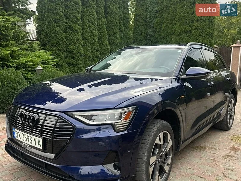 Audi e-tron 2022