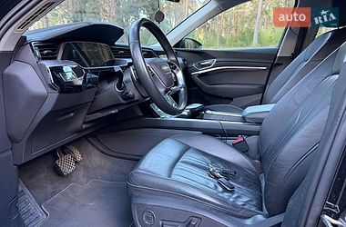 Внедорожник / Кроссовер Audi e-tron 2019 в Ровно