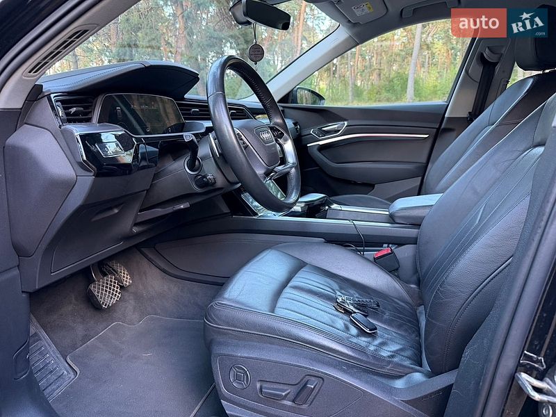 Внедорожник / Кроссовер Audi e-tron 2019 в Ровно