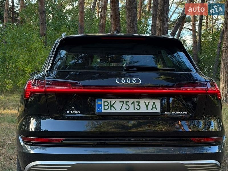Внедорожник / Кроссовер Audi e-tron 2019 в Ровно