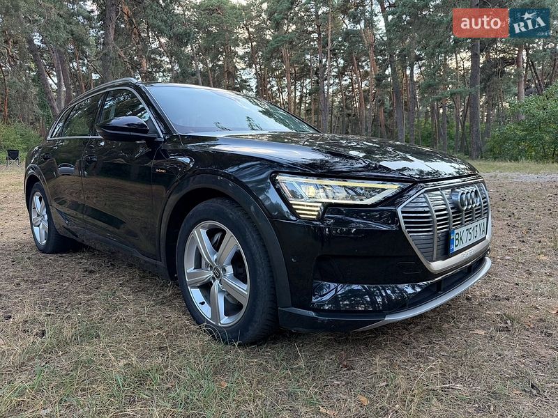 Внедорожник / Кроссовер Audi e-tron 2019 в Ровно