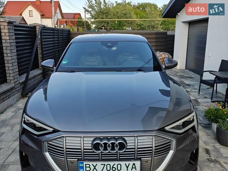 Позашляховик / Кросовер Audi e-tron 2019 в Хмельницькому
