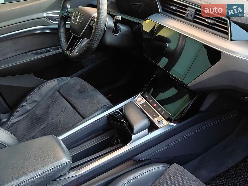 Позашляховик / Кросовер Audi e-tron 2019 в Хмельницькому