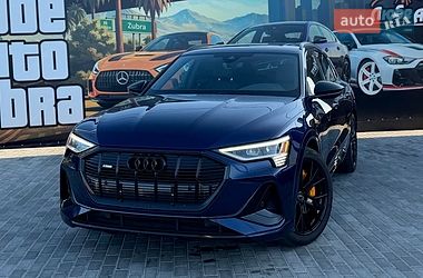 Позашляховик / Кросовер Audi e-tron 2022 в Львові