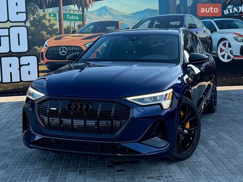Позашляховик / Кросовер Audi e-tron 2022 в Львові