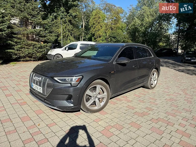 Audi e-tron
