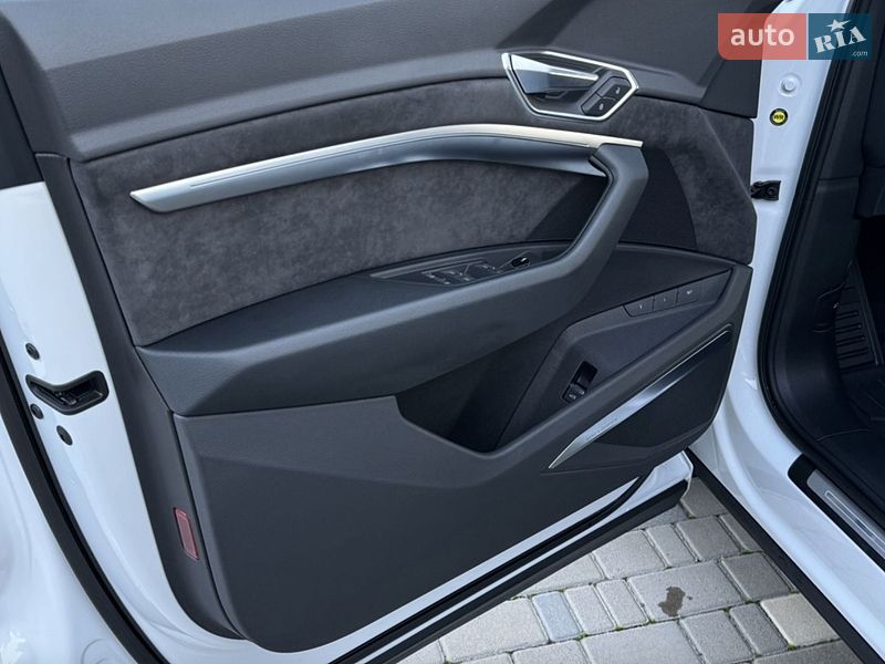 Позашляховик / Кросовер Audi e-tron 2021 в Тернополі фото 15 Позашляховик / Кросовер Audi e-tron 2021 в Тернополі