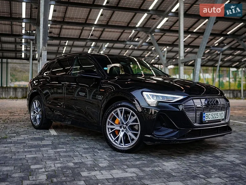 Audi e-tron 2021