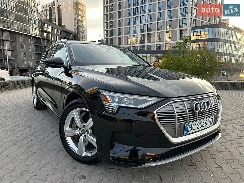 Audi e-tron 2019