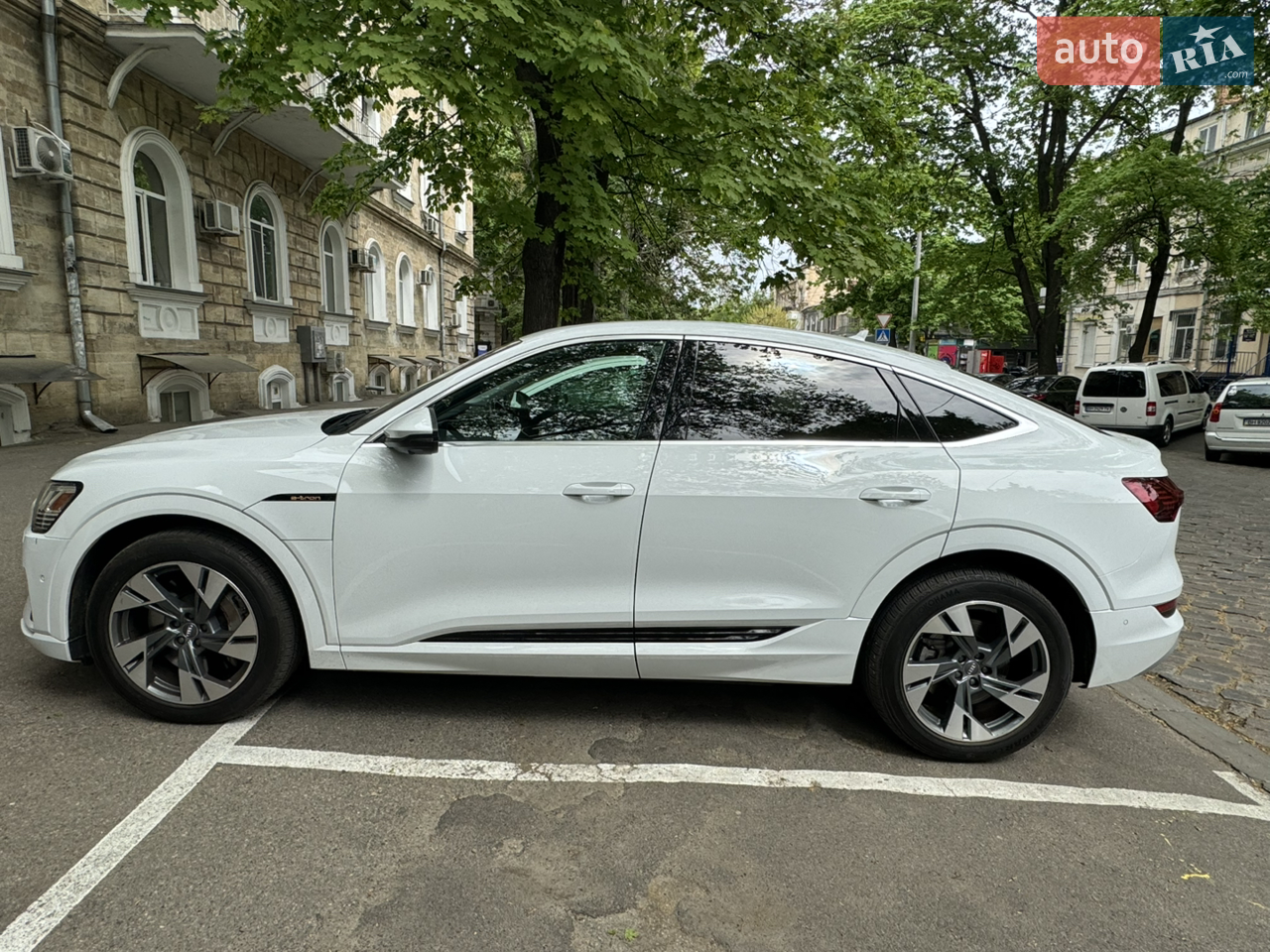 2020 Audi e-tron - мініатюра 15
