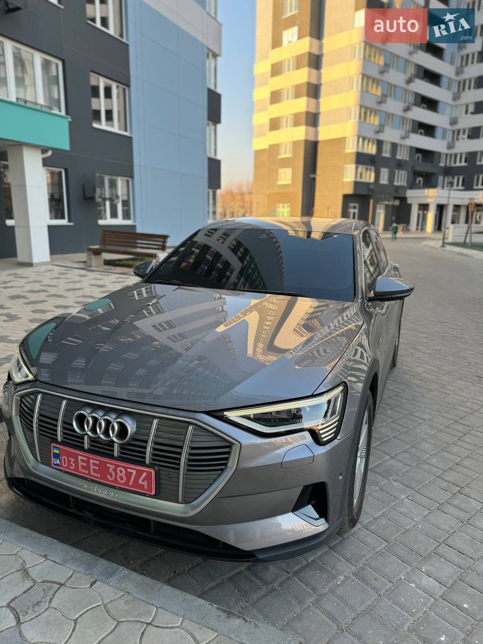 2019 Audi e-tron - мініатюра 13