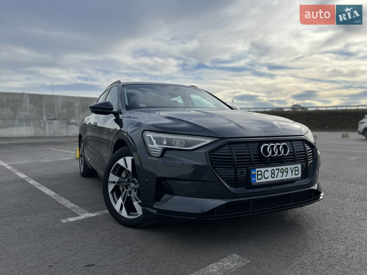 2020 Audi e-tron - мініатюра 201