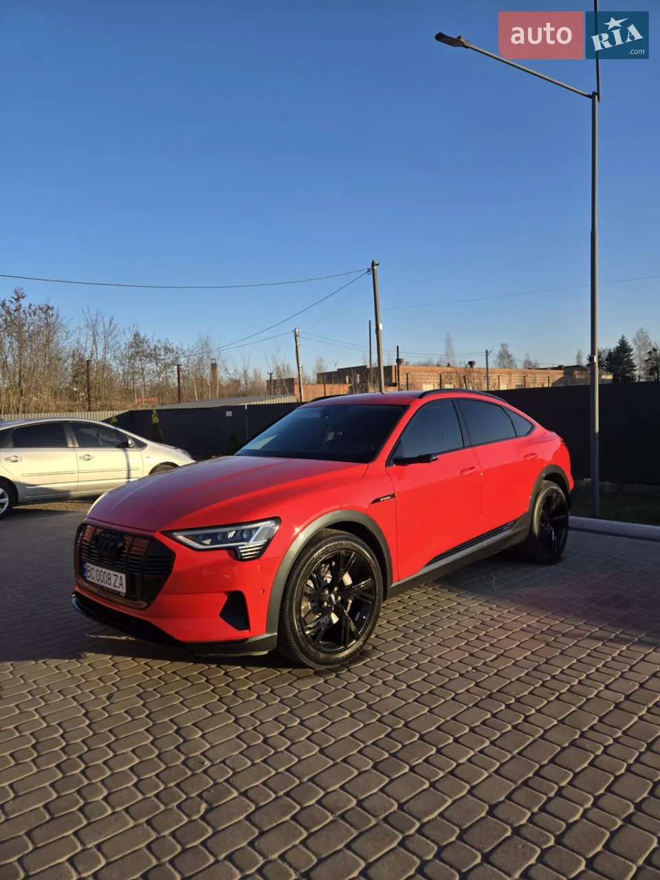 2020 Audi e-tron - мініатюра 23