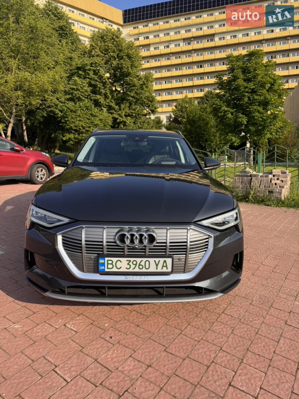 2019 Audi e-tron - мініатюра 22