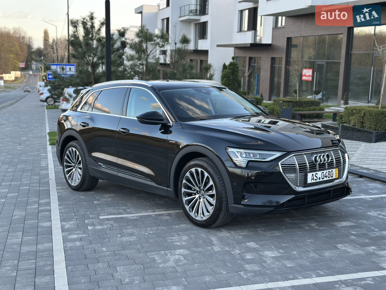 2020 Audi e-tron - мініатюра 26