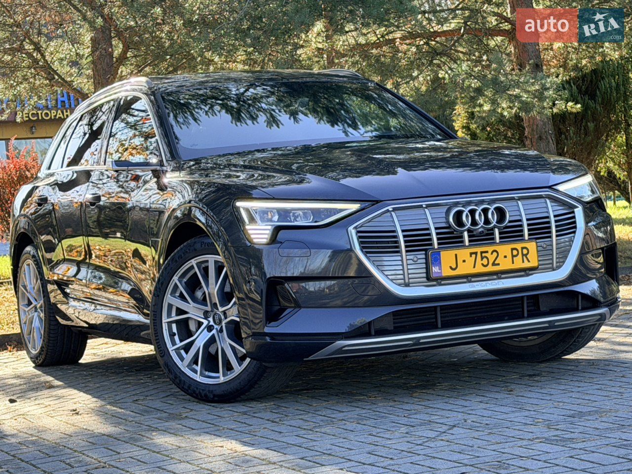 2020 Audi e-tron - мініатюра 36