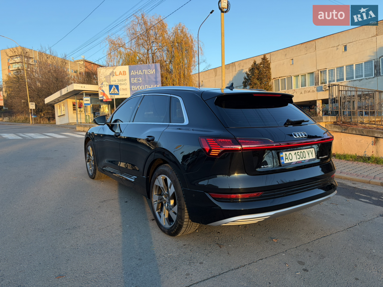 2019 Audi e-tron - мініатюра 13