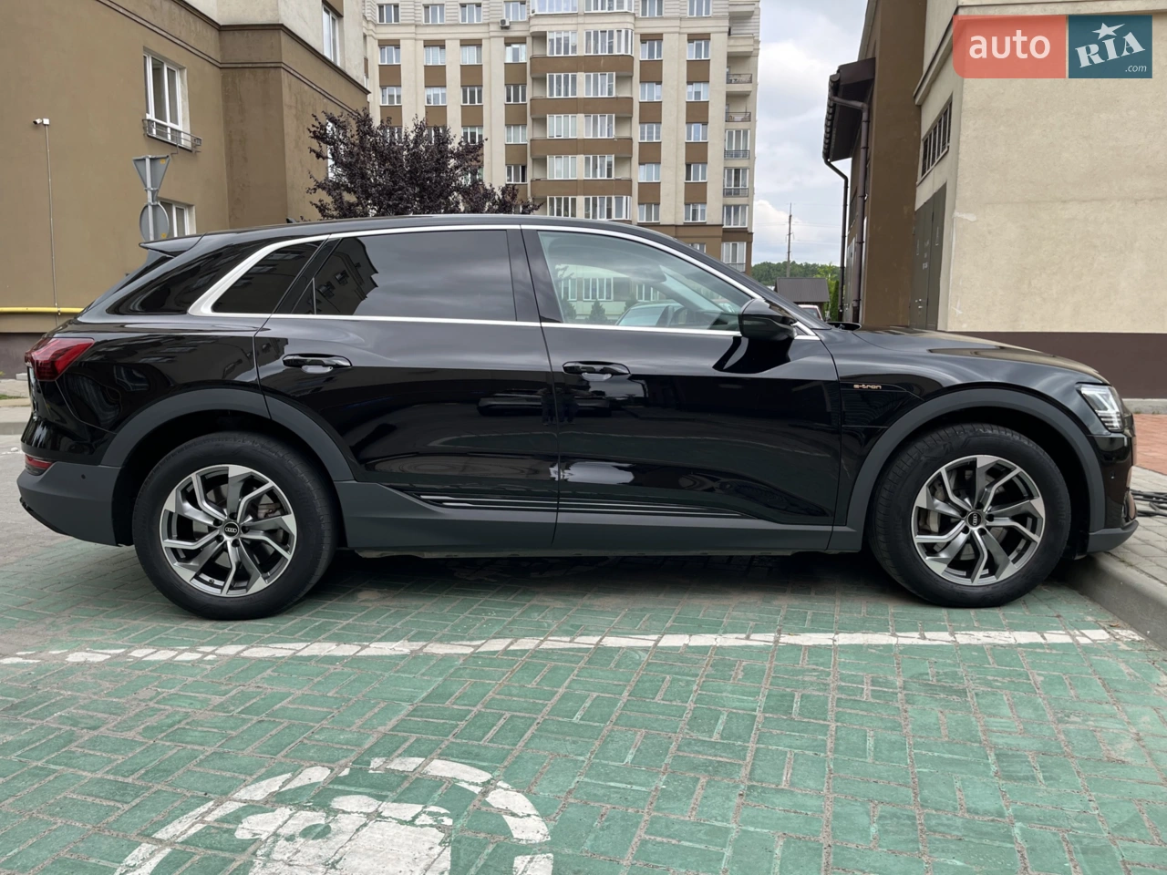2022 Audi e-tron - мініатюра 28