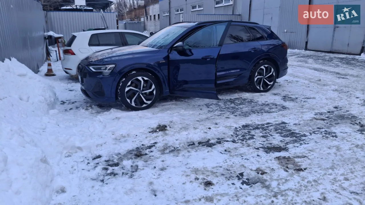 2021 Audi e-tron - мініатюра 42