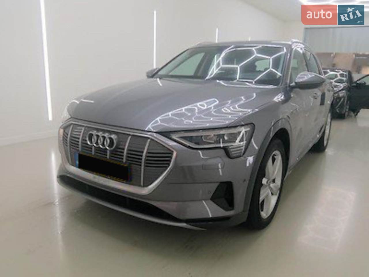 2020 Audi e-tron - мініатюра 31