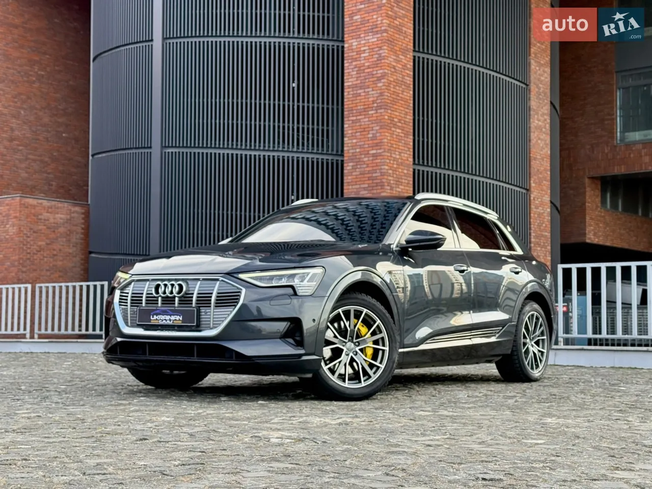2020 Audi e-tron - мініатюра 33