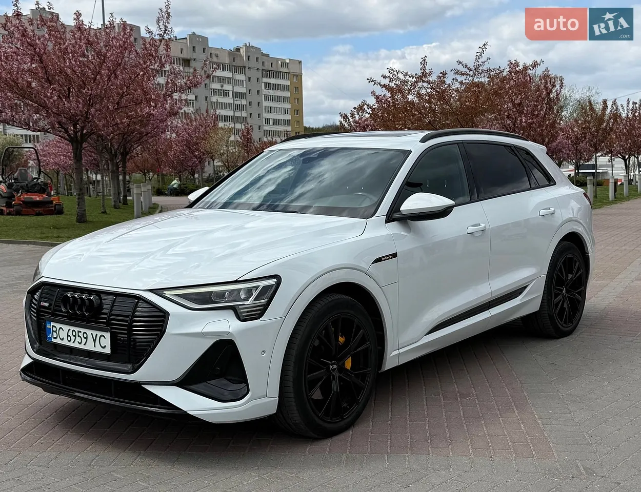 2019 Audi e-tron - мініатюра 42