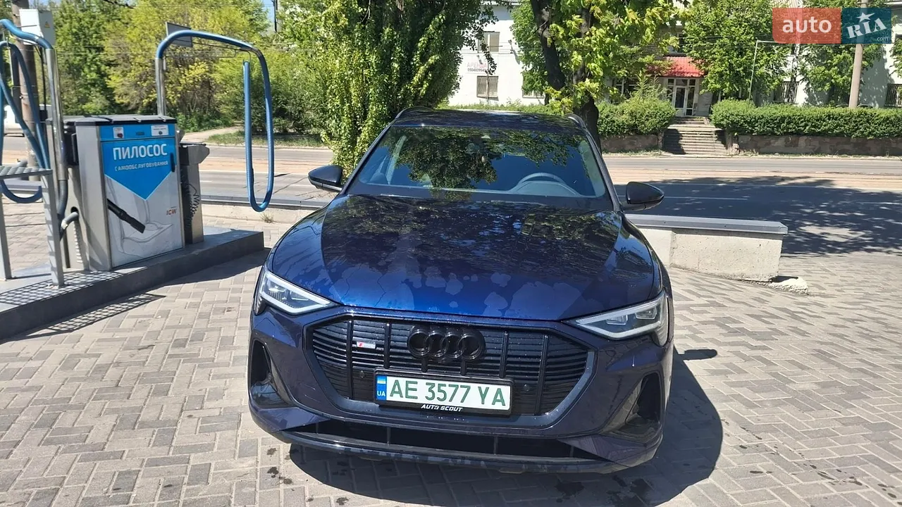 2021 Audi e-tron - мініатюра 19