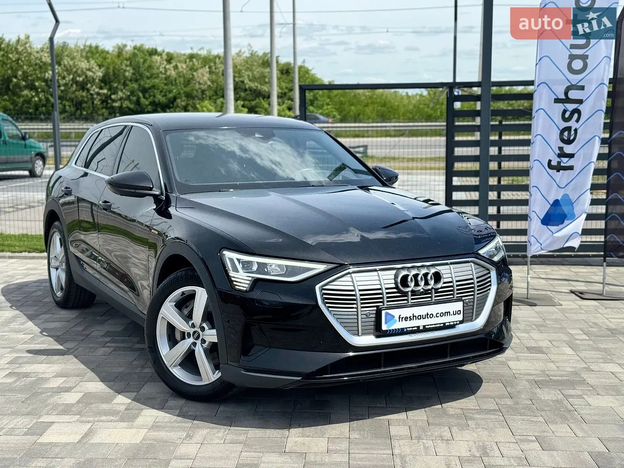 2021 Audi e-tron - мініатюра 52