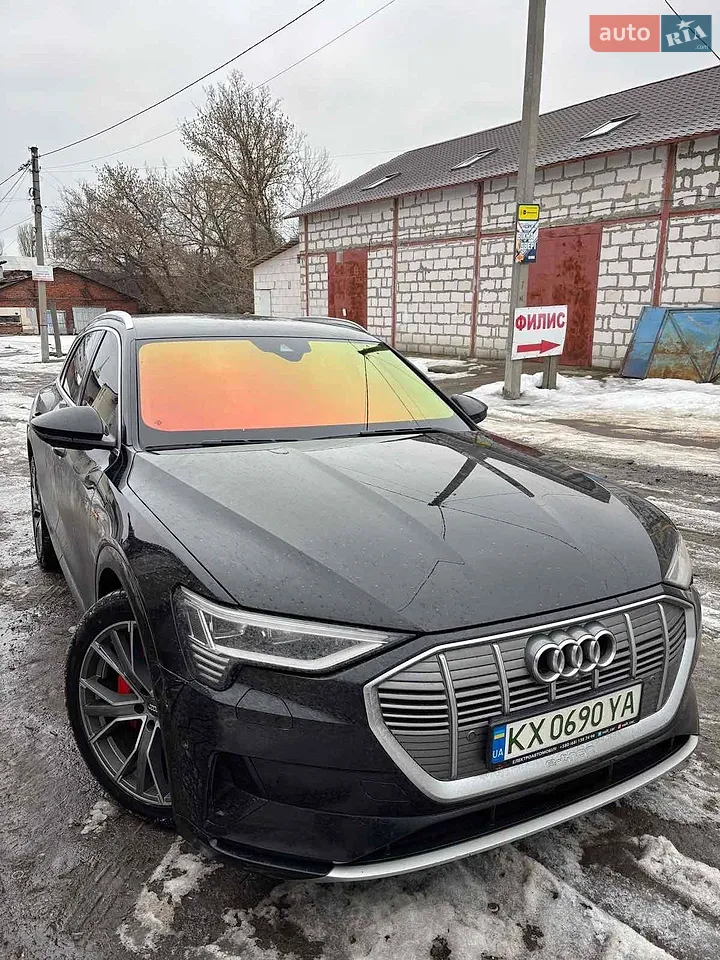 2019 Audi e-tron - мініатюра 11