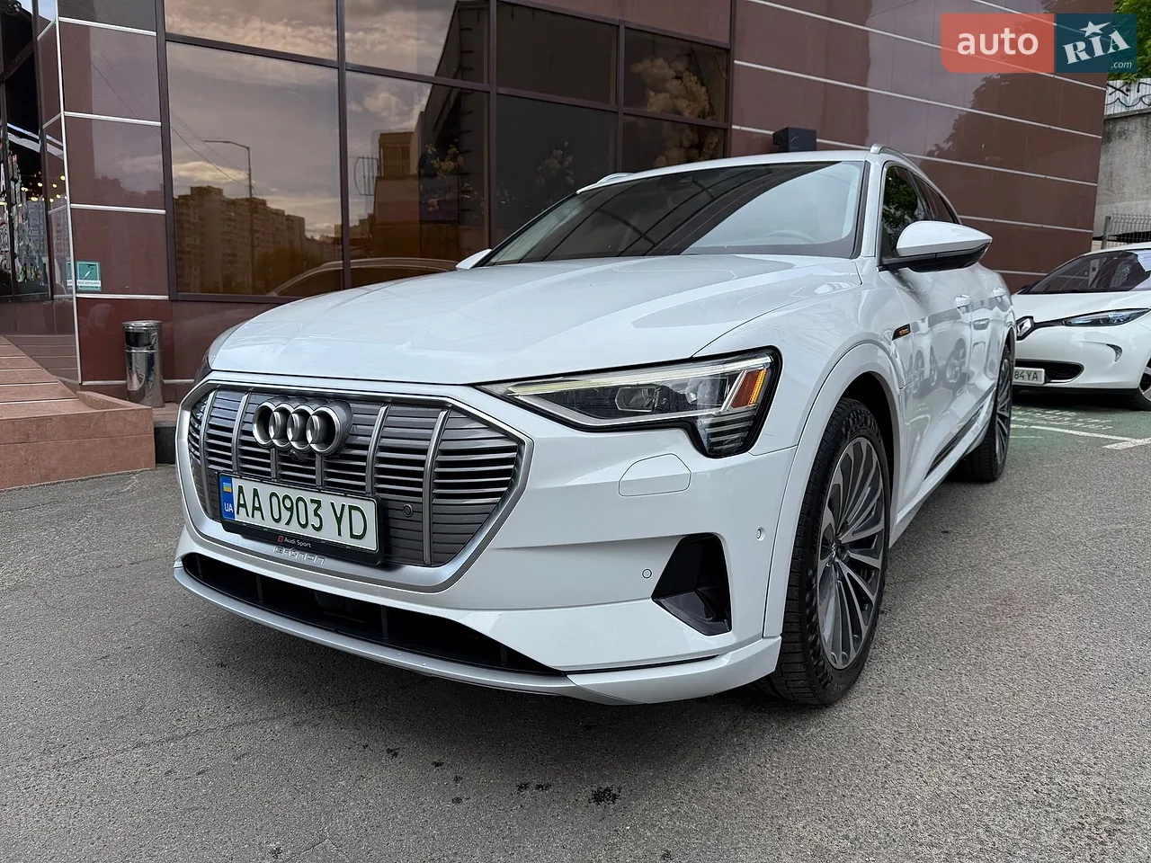 2019 Audi e-tron - мініатюра 52