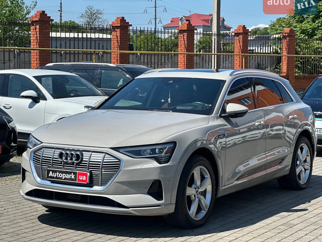 2019 Audi e-tron - мініатюра 51