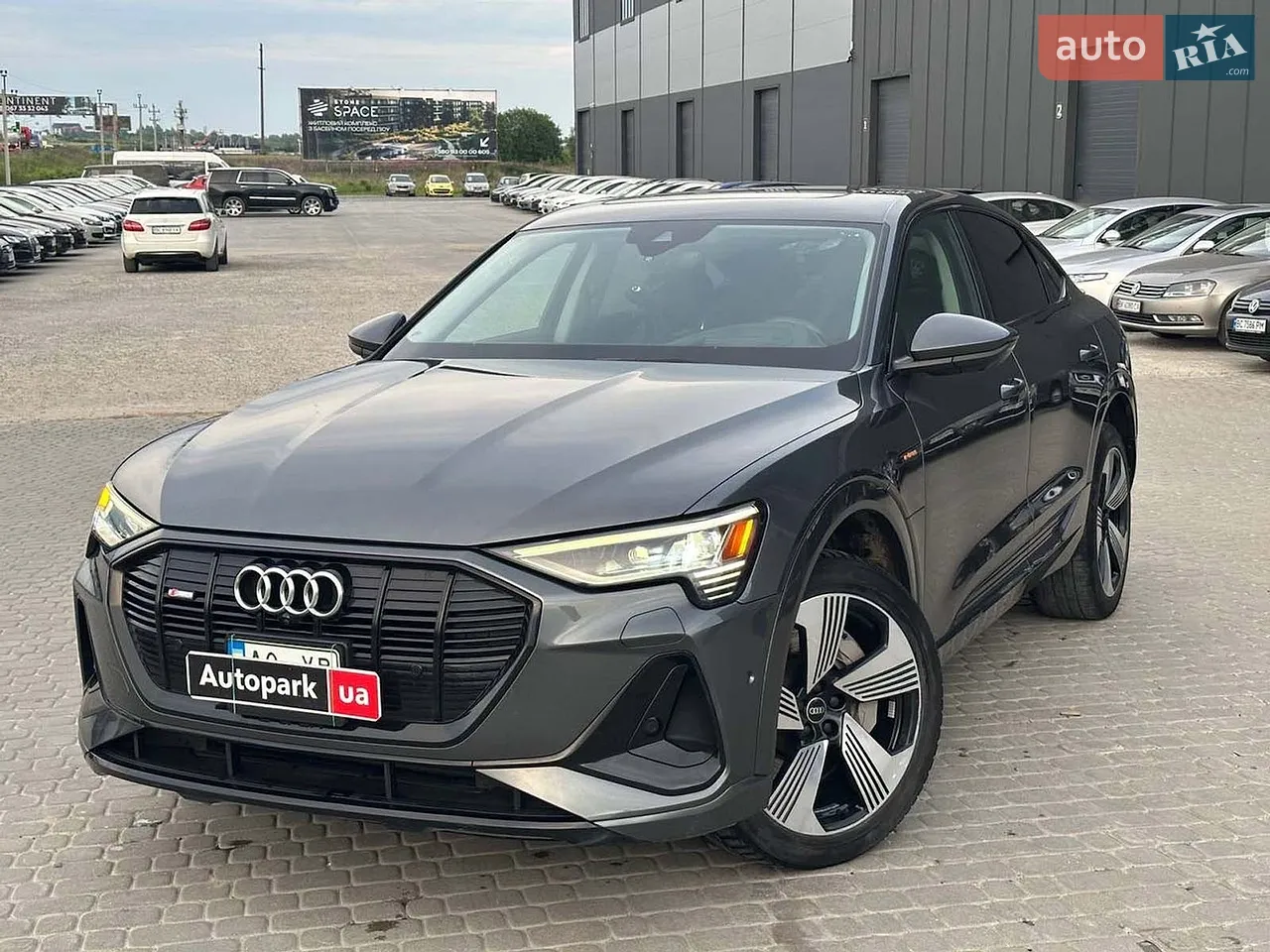 2020 Audi e-tron - мініатюра 36