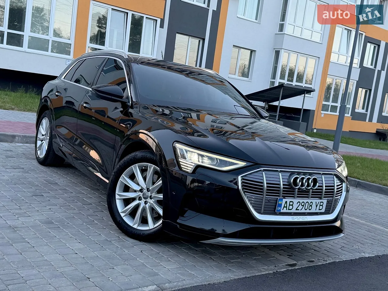 2019 Audi e-tron - мініатюра 103