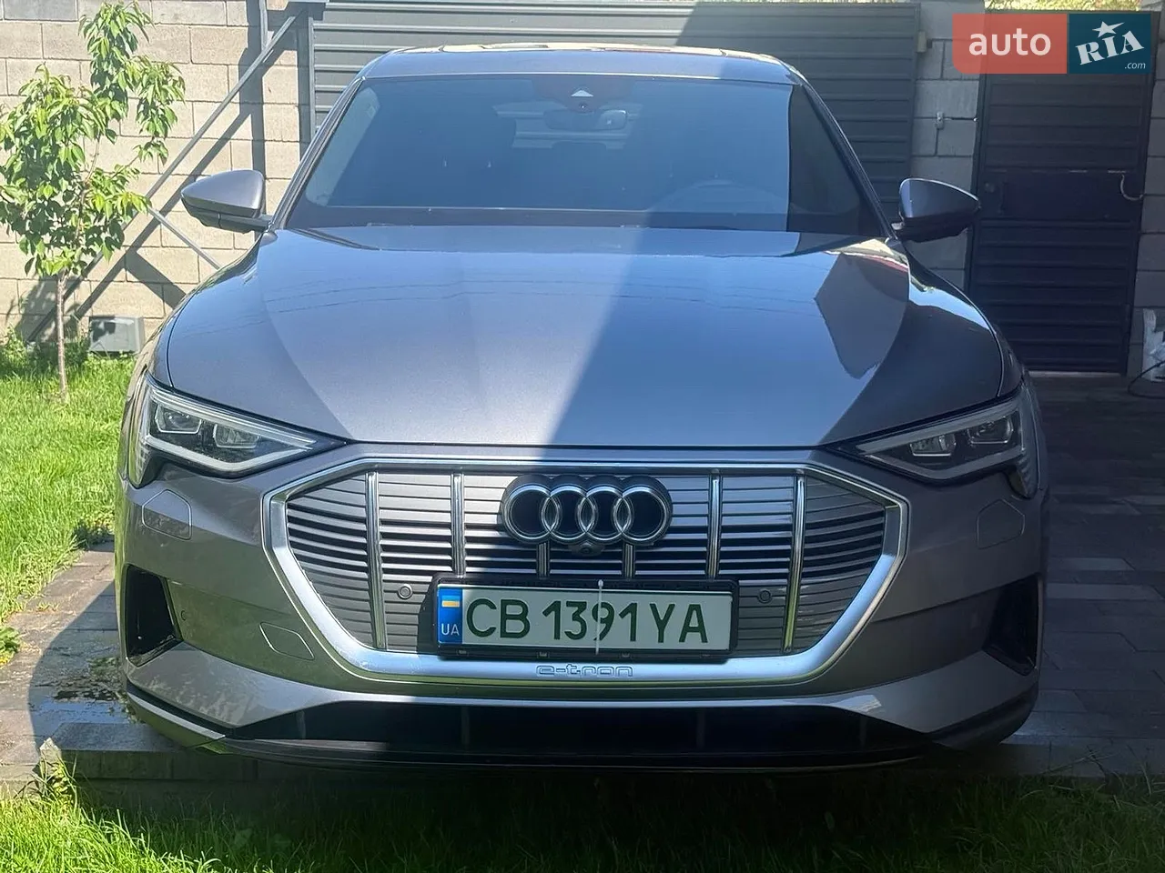 2020 Audi e-tron - мініатюра 106