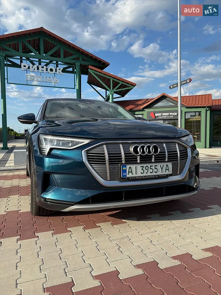2020 Audi e-tron - мініатюра 11