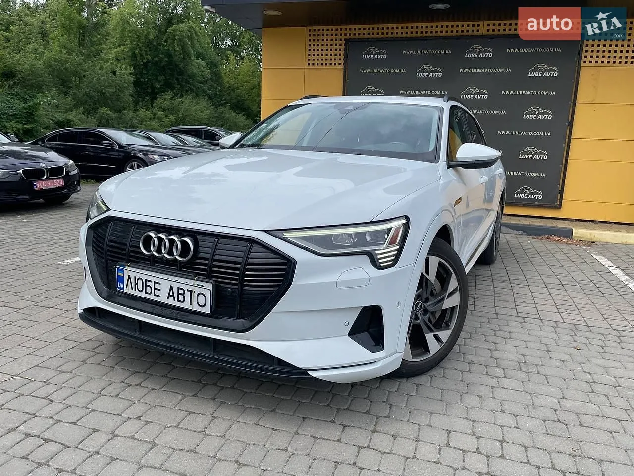 2021 Audi e-tron - мініатюра 21