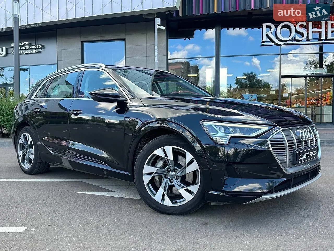 2019 Audi e-tron - мініатюра 42