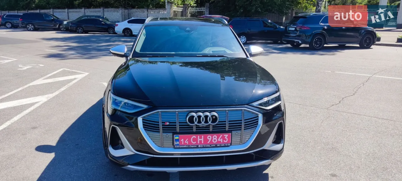 2021 Audi e-tron S - мініатюра 40