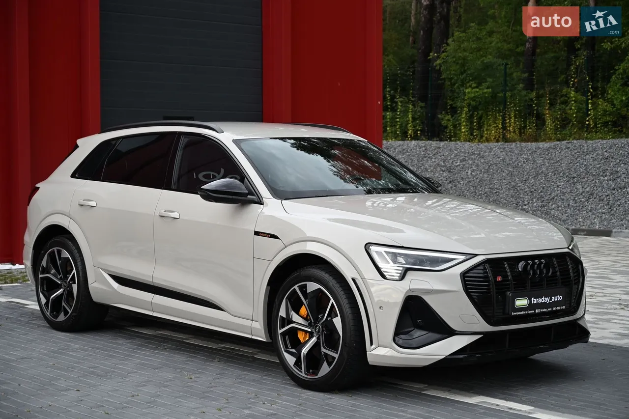 2022 Audi e-tron S - мініатюра 32